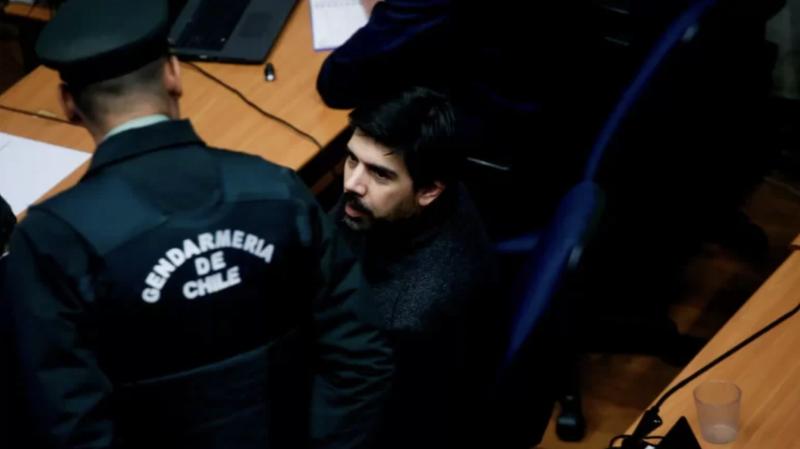 Agencia UNO - Los días de Joaquín Lavín León en Capitán Yáber, donde comparte pieza con abogado de la trama bielorrusa | T13
