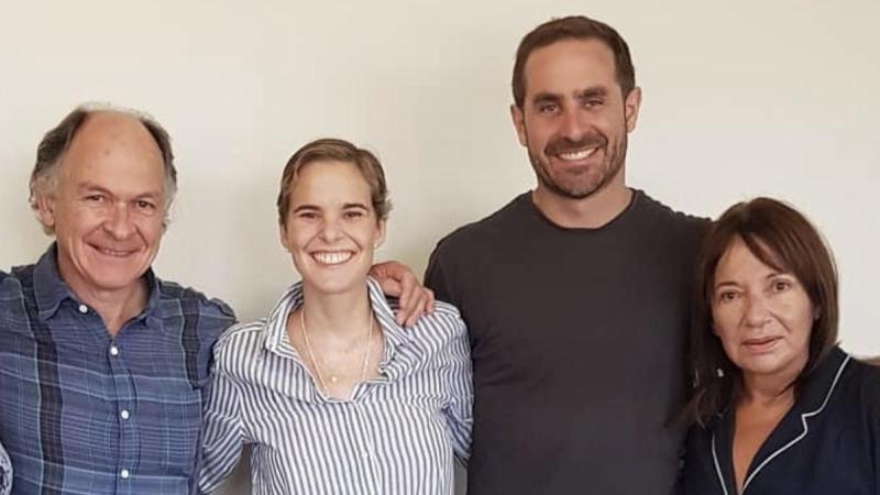 Instagram - Javiera Suárez con sus padres y Cristián Arriagada