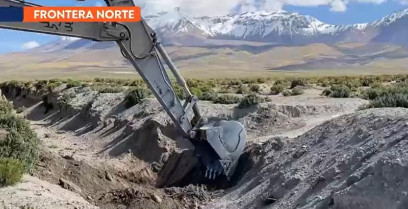 Reportajes T13 - Así operan funcionarios del Ejército y PDI en paso fronterizo de Colchane