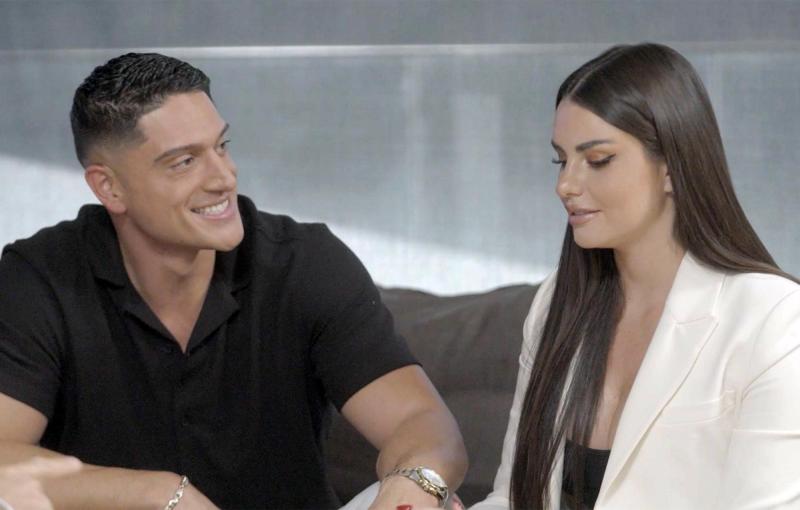 Canal 13 - Emilia Dides y Sammis Reyes