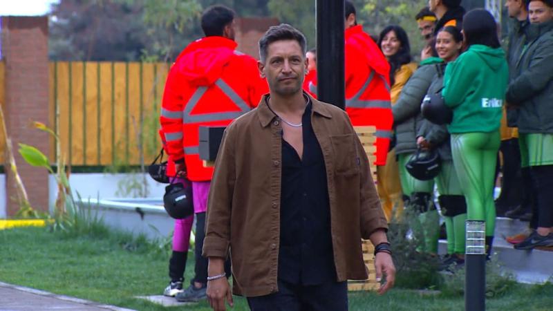 Canal 13 - Entada de Agustín Pastorino a 'Vecinos al límite'