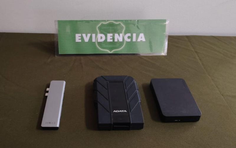 Discos duros del fotógrafo mexicano fueron recuperados junto al OS9 - Carabineros