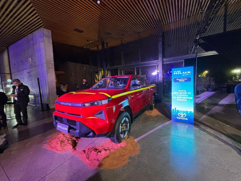 Toyota presenta en Chile la nueva Hilux BEV: La versión 100% eléctrica
