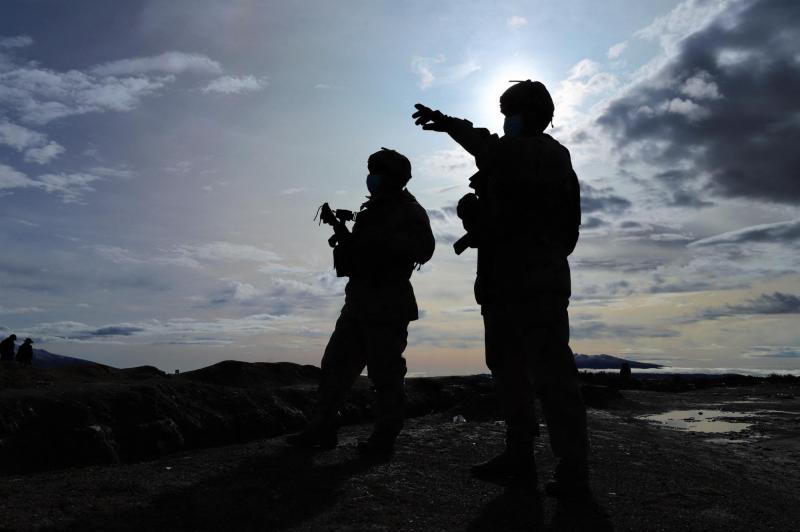 Detienen a militares bolivianos por cruzar frontera chilena de forma irregular - referencial AFP