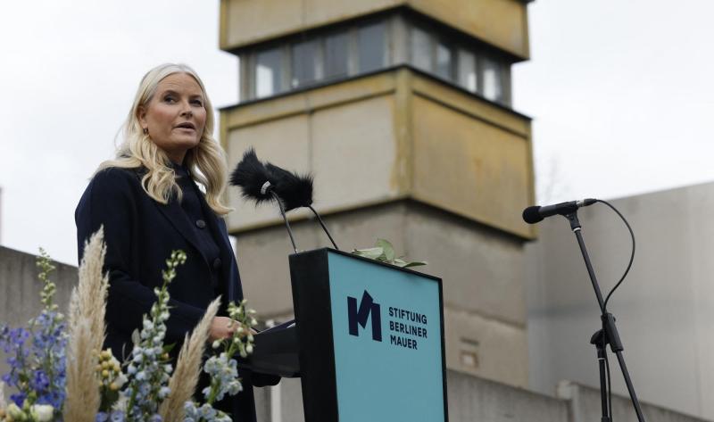 AFP - Princesa noruega Mette-Marit en lista de espera para trasplante pulmonar | T13