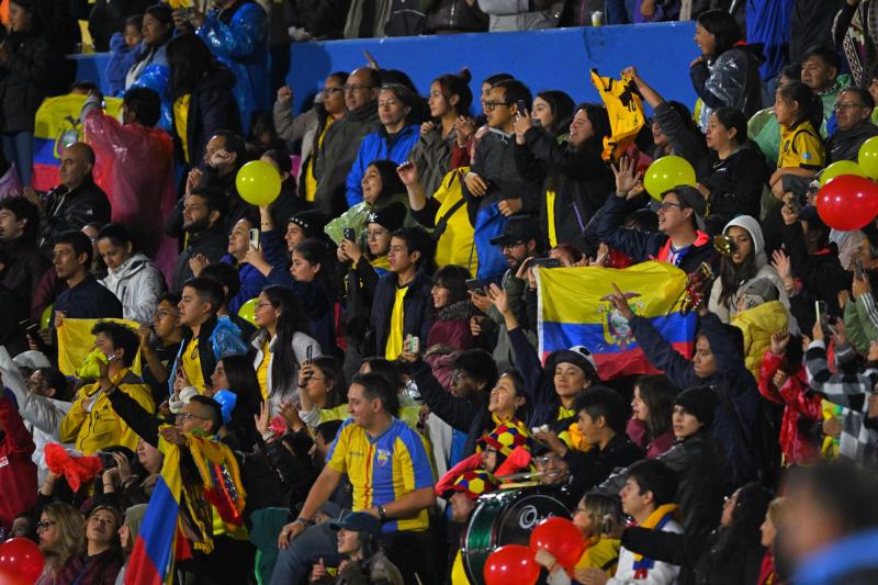afp - El presidente de Ecuador ordena bajar de precio la cerveza por el Mundial