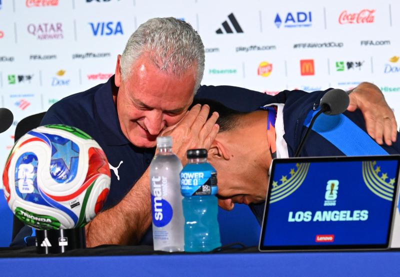 Gustavo Alfaro en la previa del Mundial - AFP