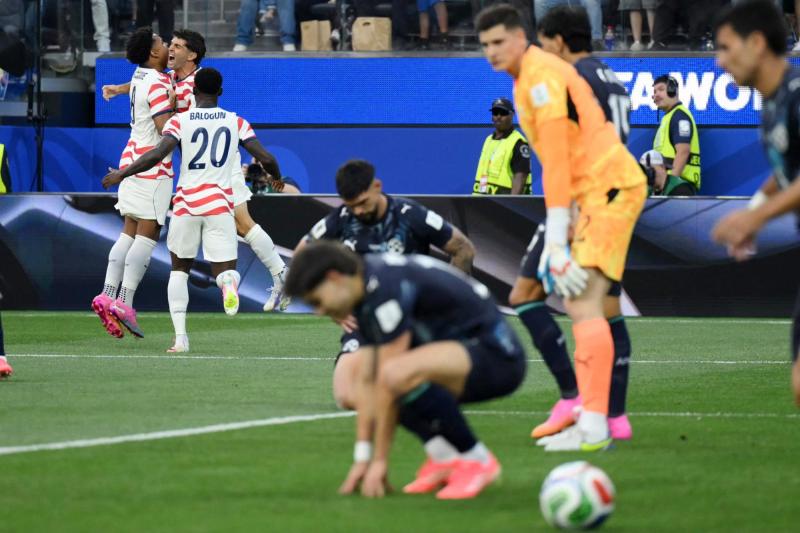 El insólito autogol de Paraguay en el Mundial - AFP