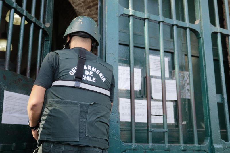 Agencia Uno - Fuga de la ex-Penitenciaría sigue sin responsables: condenados que escaparon simulando ser gendarmes continúan prófugos