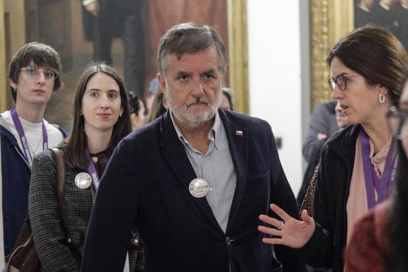 Agencia Uno - Ministro de las Culturas, Francisco Undurraga