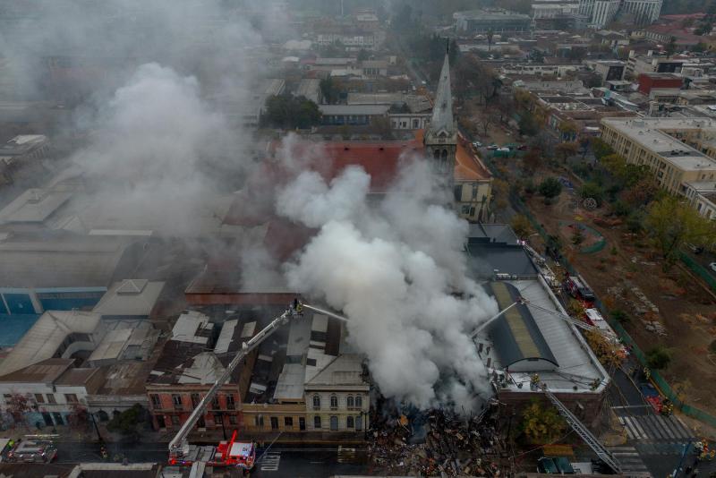 Encuentran cuerpo de argentino desaparecido tras incendio - Agencia Uno