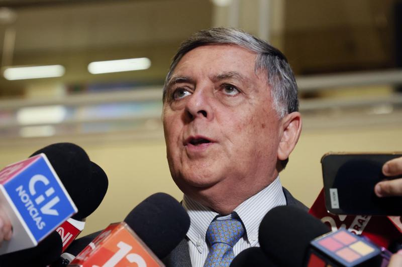 Aton- Vocero de Gobierno, Claudio Alvarado, defendió subsidio de Ugarte