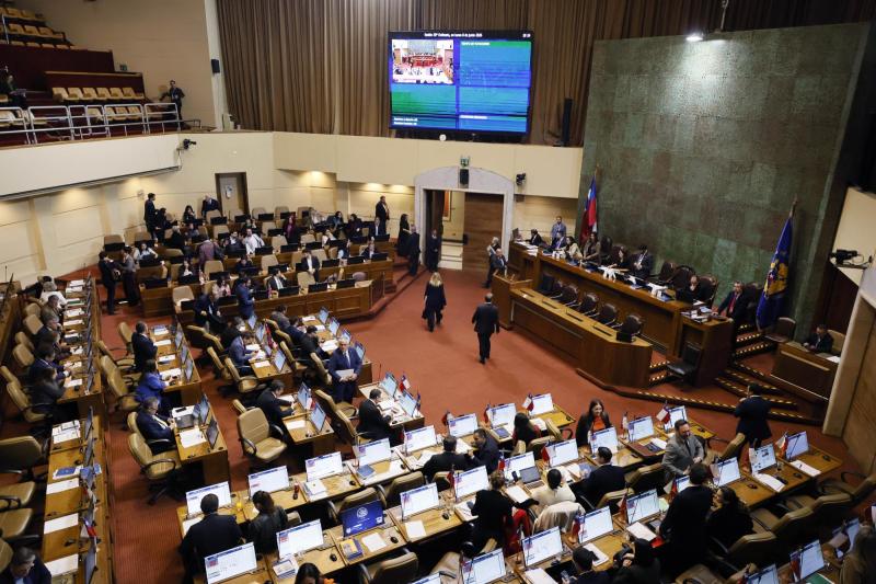 Aton- Comisión revisora tiene a solo dos diputados oficialistas