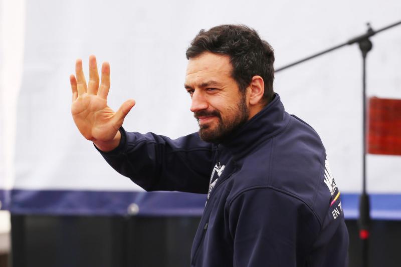 Aton- Vodanovic lidera entre los personajes políticos mejor evaluados