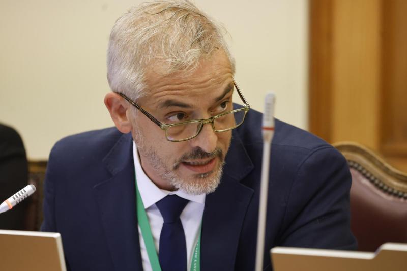 Aton- Luis Eduardo Thayer, exdirector de Migraciones