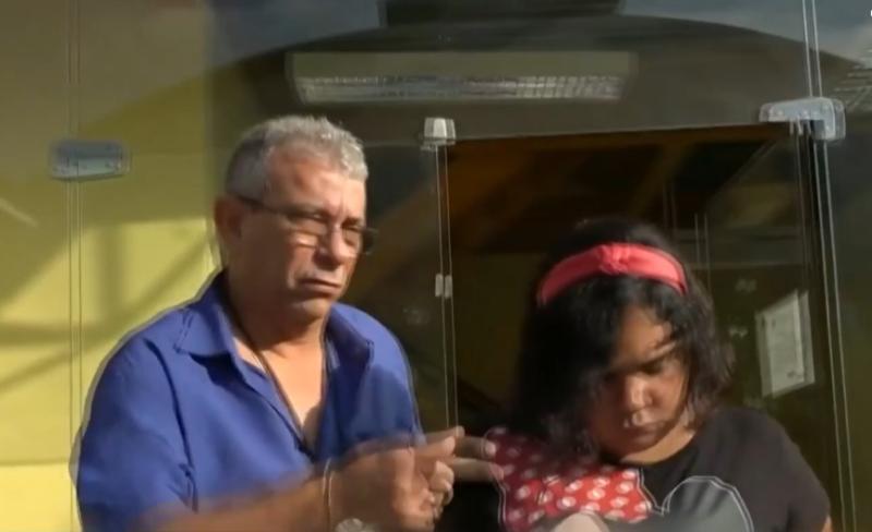 T13 - Impacto en Brasil por caso de mujer de 37 años que fingía ser una niña: logró ser adoptada