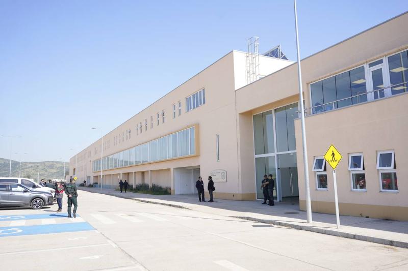 Gobierno - Trasladarán a más de 1.200 internos a la nueva cárcel de Talca por sobrepoblación