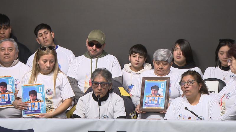 Familia de Alejandro Águila - T13