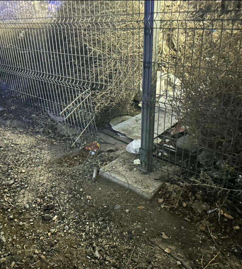 T13 - Forado que hizo el grafitero para ingresar al Aeropuerto de Santiago