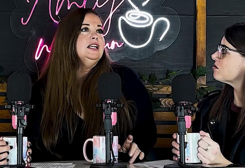 Youtube (Amiga Necesito Un Café Podcast) - Coty Leighton