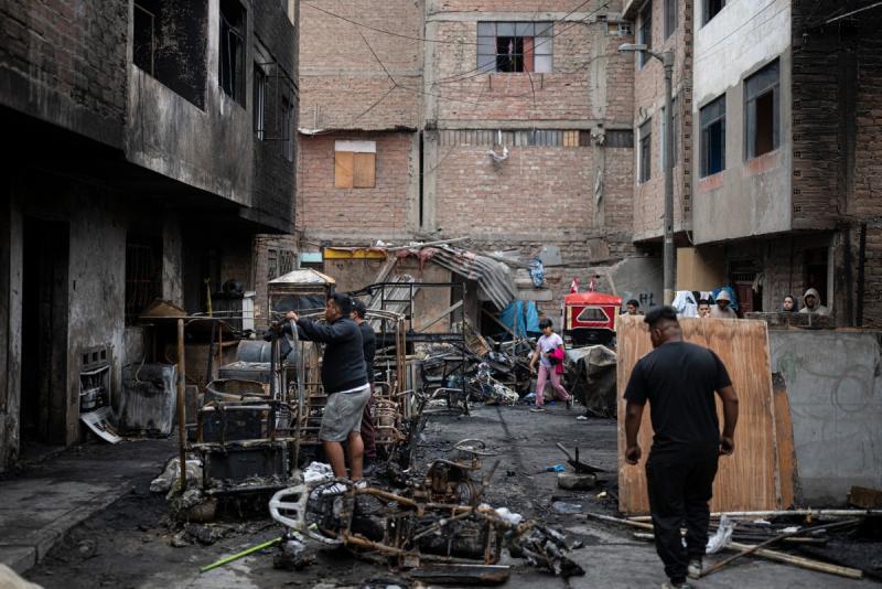 AFP - Tragedia en Perú: nueve integrantes de una familia mueren en incendio que habría sido provocado por extorsionadores