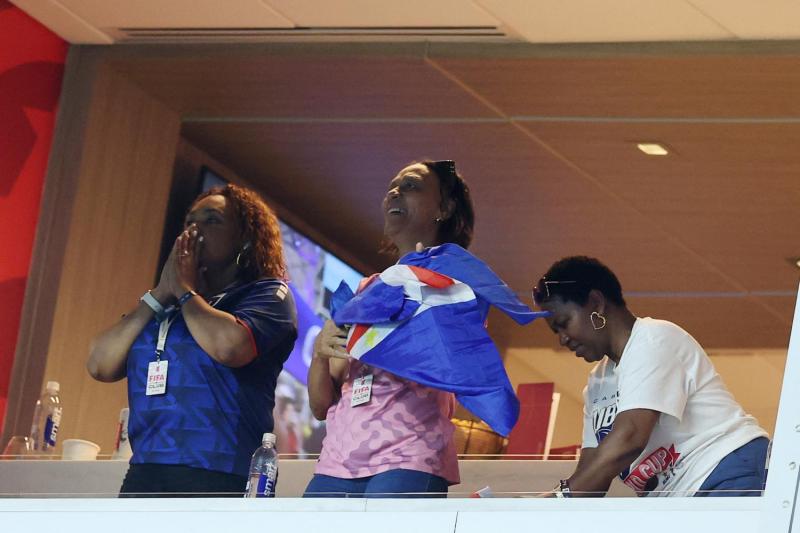 Ana Candida Evora, madre de Vozinha, en el Mundial - AFP
