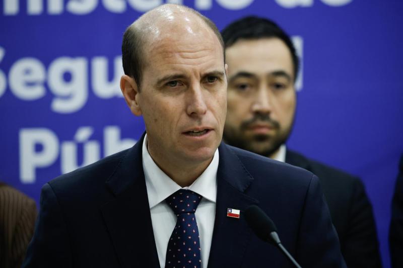 Aton- Ministro Martín Arrau