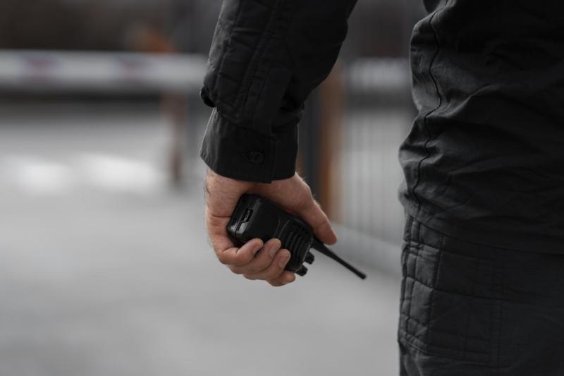 freepik - Policía de Ecuador halla siete cuerpos calcinados dentro de una vivienda