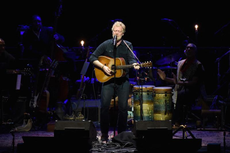 Muere cantante Glen Hansard tras accidente en moto - AFP
