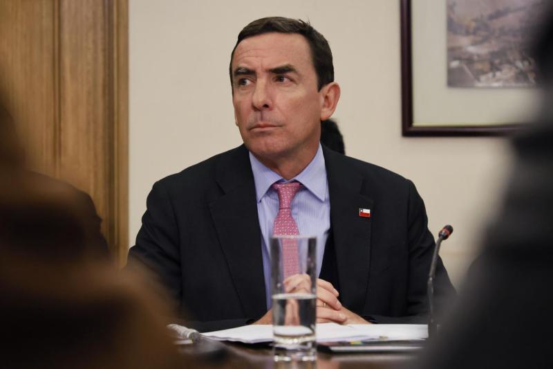 Aton- Ministro Fernando Rabat