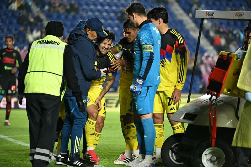 AFP News | Interés de Mosa con el jugador chileno Víctor Dávila: “No estamos pensando en traer jugadores que están lesionados”