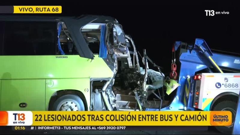 Ruta 68: Más de 20 lesionados tras colisión entre bus y camión