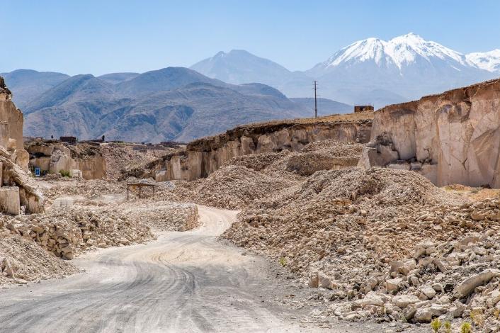 freepik - Al menos 34 muertos por explosión en una mina de carbón en Pakistán