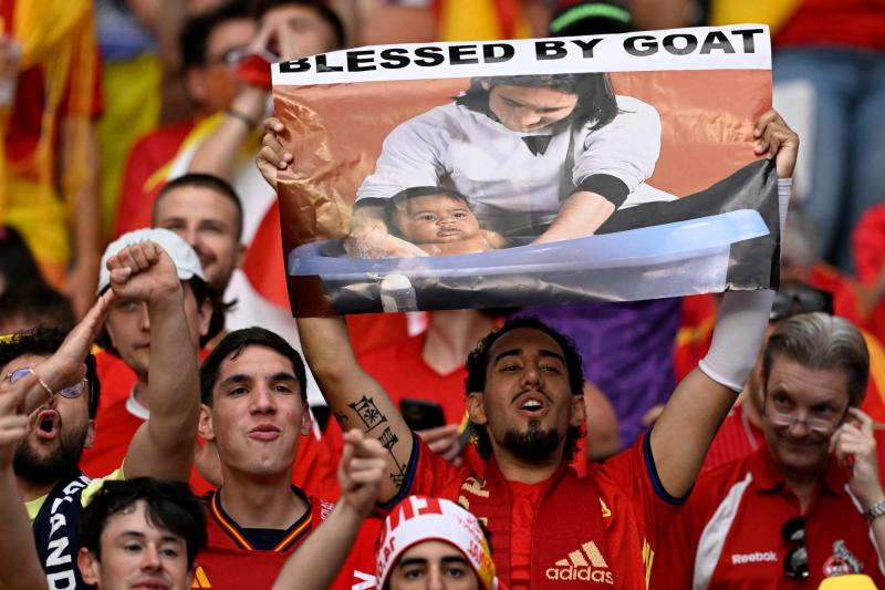 La foto viral de Messi y Yamal - AFP (2024)