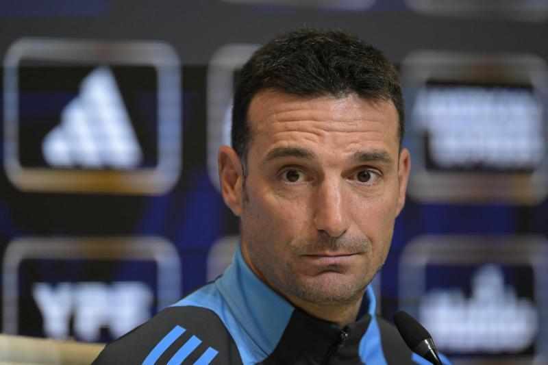 La advertencia de Scaloni previo al duelo de Argentina contra Inglaterra: "es solo un partido de fútbol" - AFP