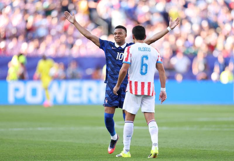 AFP - Kylian Mbappé y un polémico triunfo ante Paraguay por el Mundial 2026