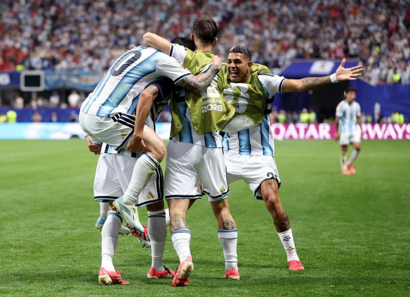 Argentina clasificó a cuartos del Mundial - AFP