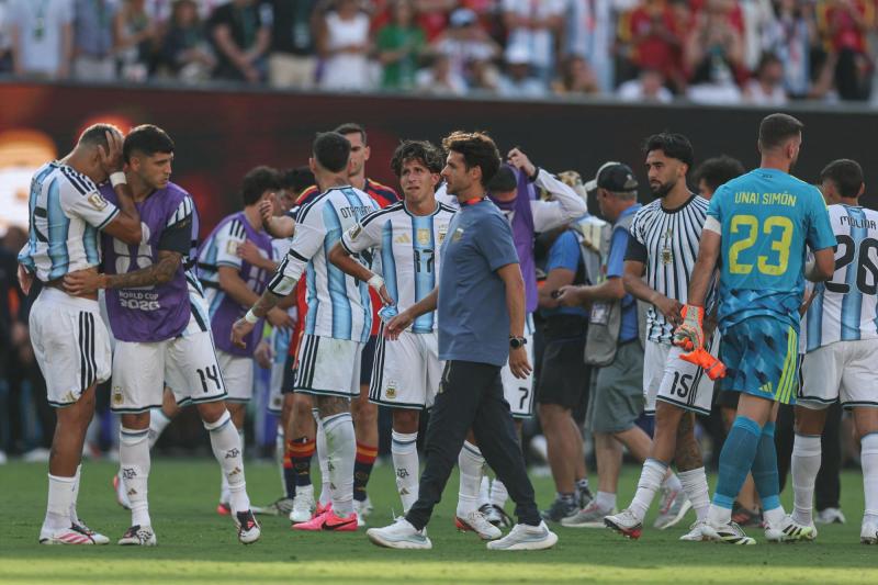 La desazón de Simeone tras perder la final del Mundial - AFP