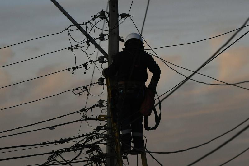 Agencia Uno - Advierten sobre eventuales cortes de luz por sistema frontal