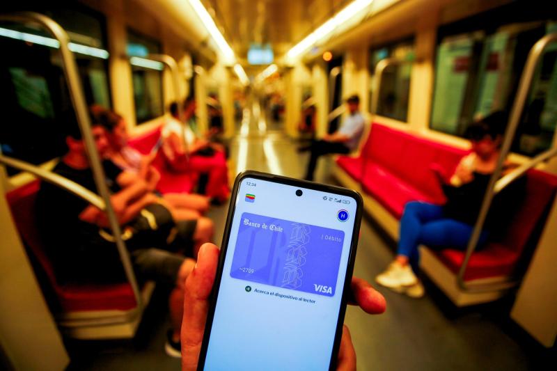 ¿Qué pasa si no tienes saldo?: Así funcionará el nuevo sistema de pago con tarjeta en el transporte público - Agencia Uno