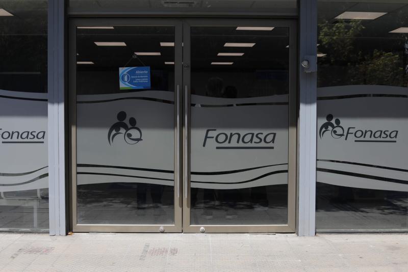 Agencia Uno - Cuatro detenidos por estafa de centro de salud a Fonasa