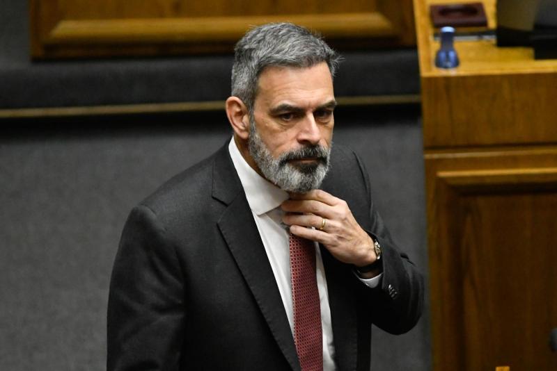 Karlezi atribuye baja de Kast en las encuestas a Chile Vamos - Agencia Uno