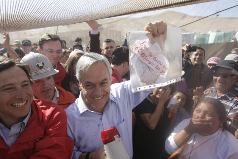 El recuerdo del Presidente Kast a Piñera por los 33 mineros - Agencia Uno