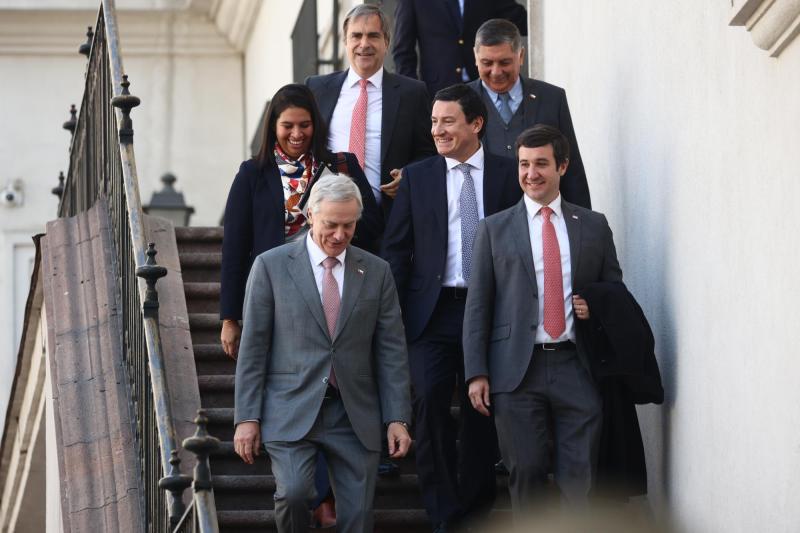 Presidente Kast destaca reunión con partidos oficialistas - Aton
