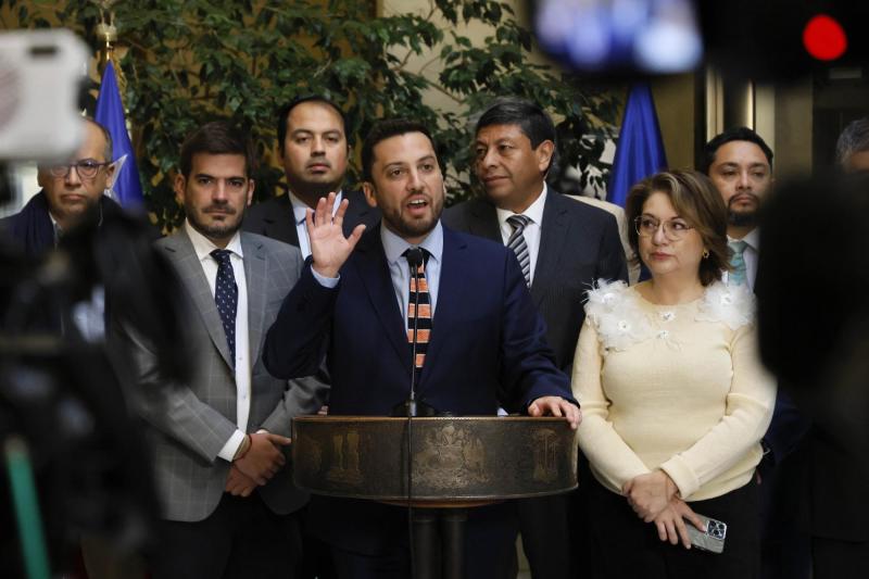 Aton- Bancada PPD e independientes