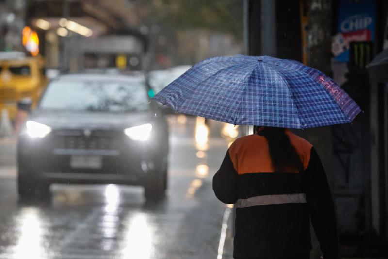 ¿A qué hora comienza a llover en Santiago? - Aton