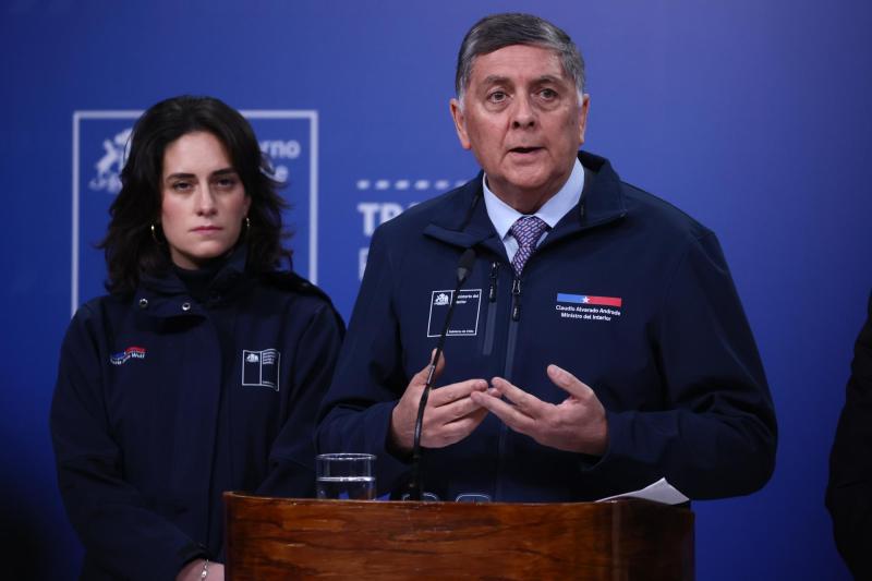 Aton- Biministro Claudio Alvarado