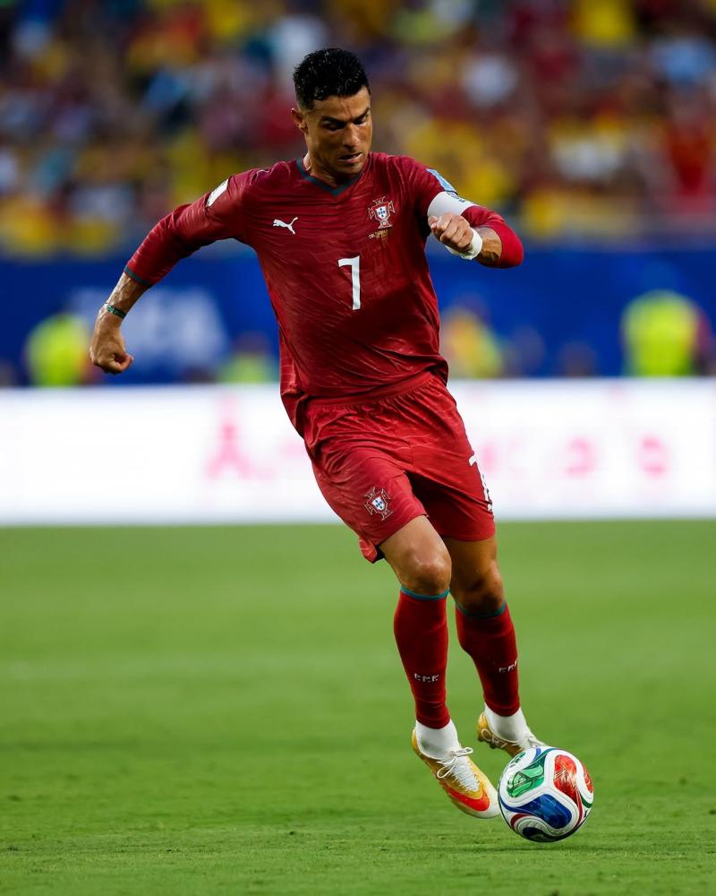 España puede enfrentar a Portugal en el Mundial - Instagram: @sefutbol/cristiano