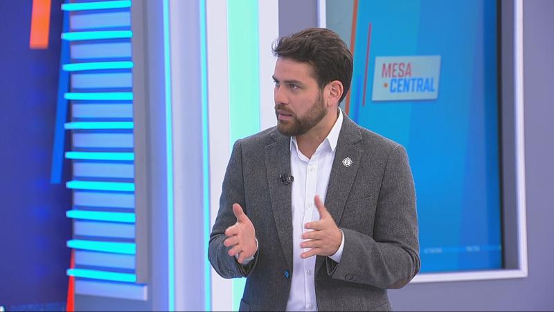 Senador Ibáñez (FA): "Iniciar una ola de acusaciones (constitucionales) no va a resolver el problema del empleo”
