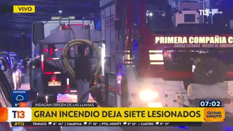 Incendio deja al menos siete lesionados en Colina: Investigan inicio de las llamas